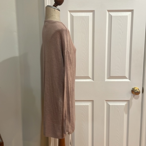 Mossimo sweater dress tunic short boat neck lavender Side vents women’s size M - Picture 2 of 8